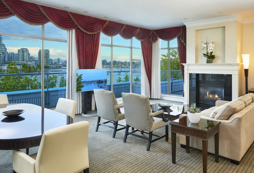 luxury waterfront suites vancouver